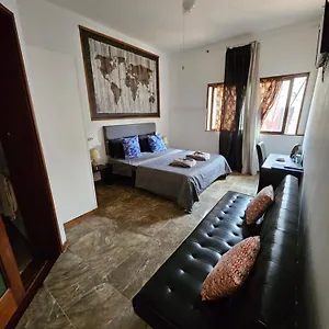 Casa de hóspedes Blue Eagle - Casa De ***