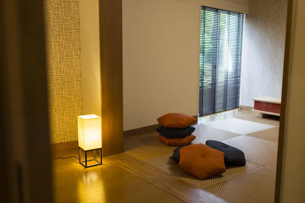 ****  Art Hotel Narita Japan
